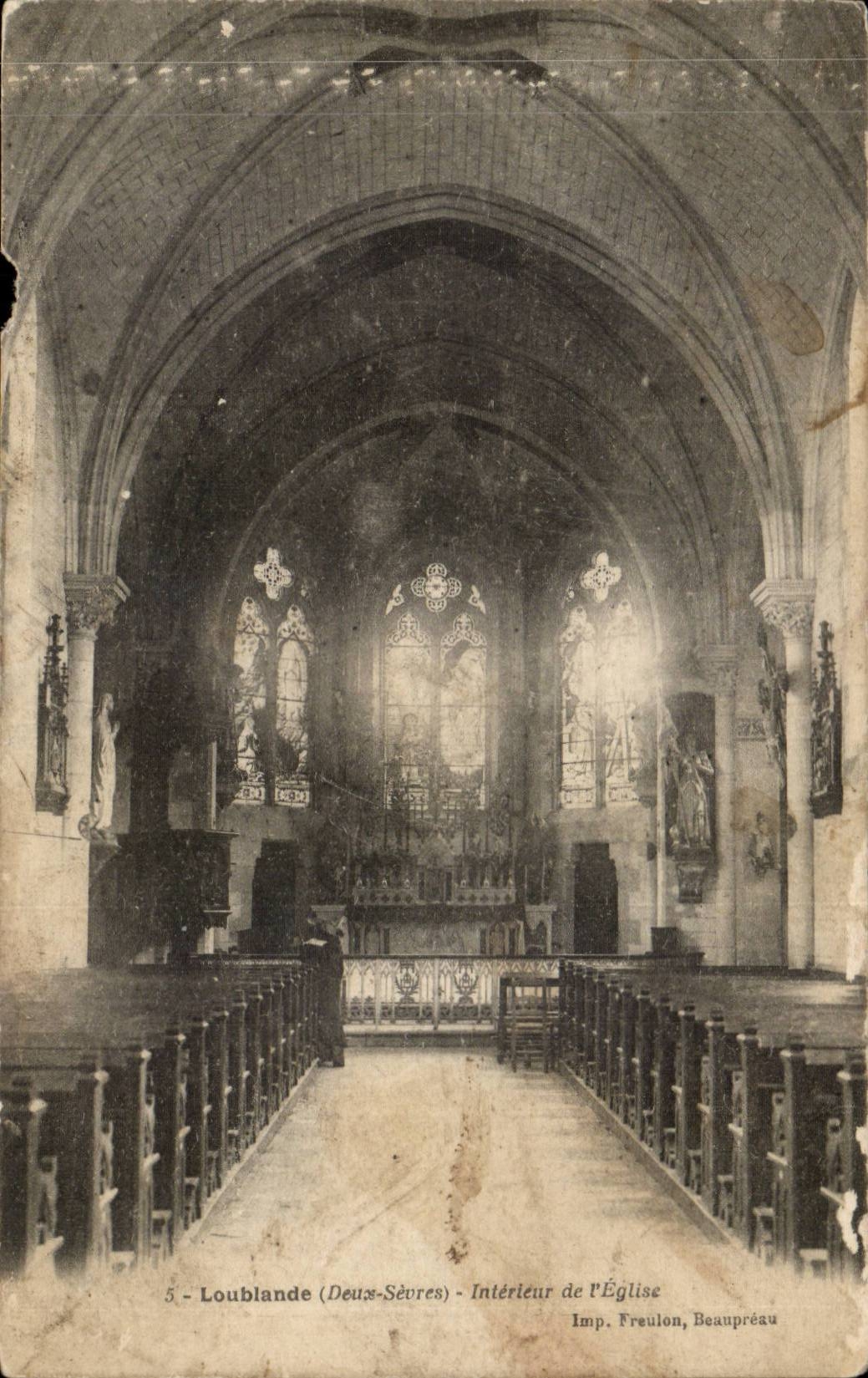 Loublande CPA Interieur de l'eglise