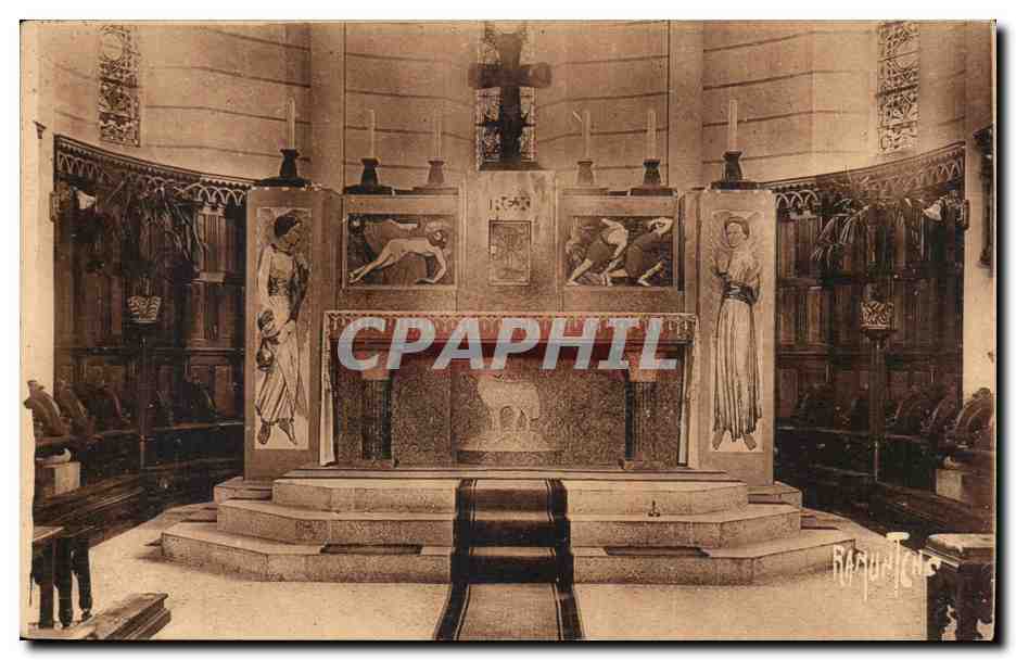Intérieur de l'église de Noirterre — autel avec sculptures — édition Raymond Bergerin