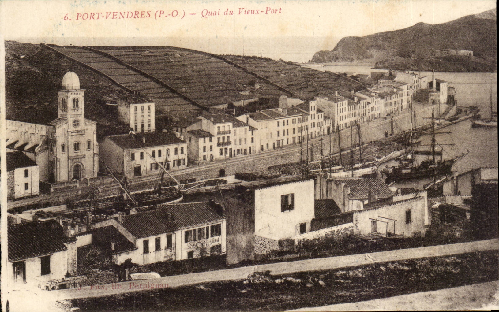 Port Vendres CPA Quai du vieux port