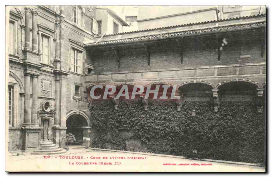 Toulouse CPA Cour de l'hotel d'Assezat La coursiere (Henri III)