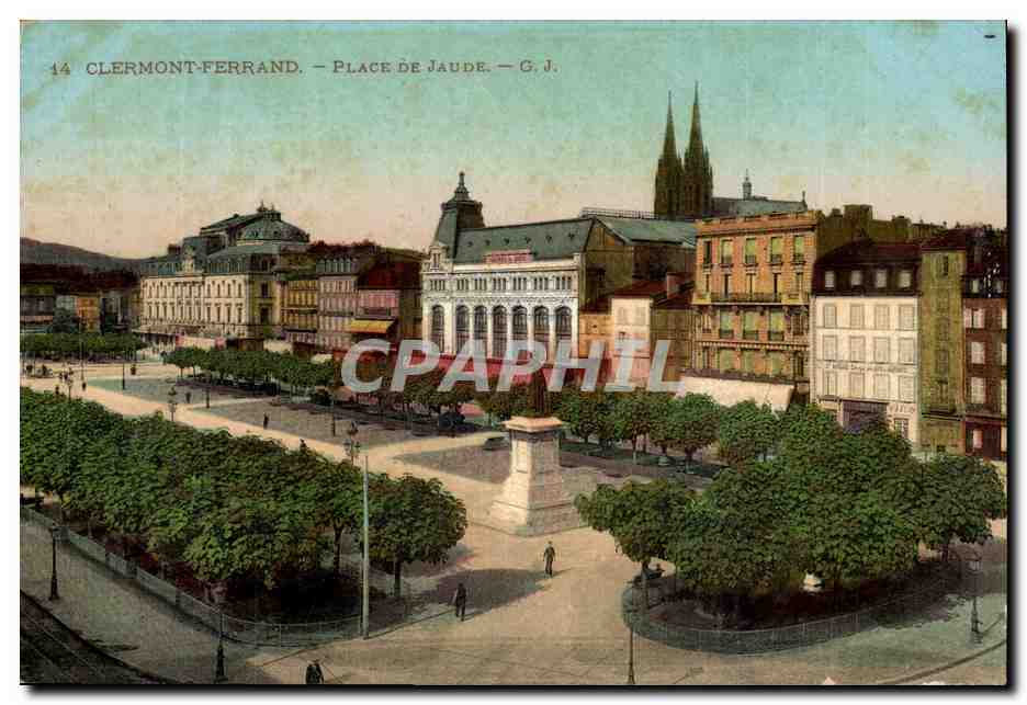 Clermont Ferrand CPA La place de Jaude