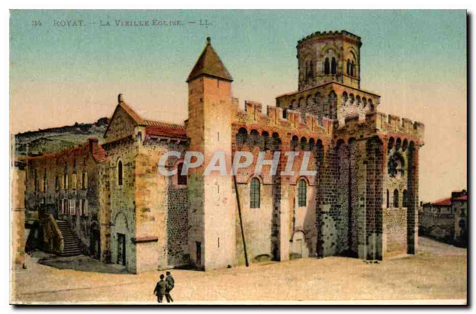 Royat CPA La vieille eglise