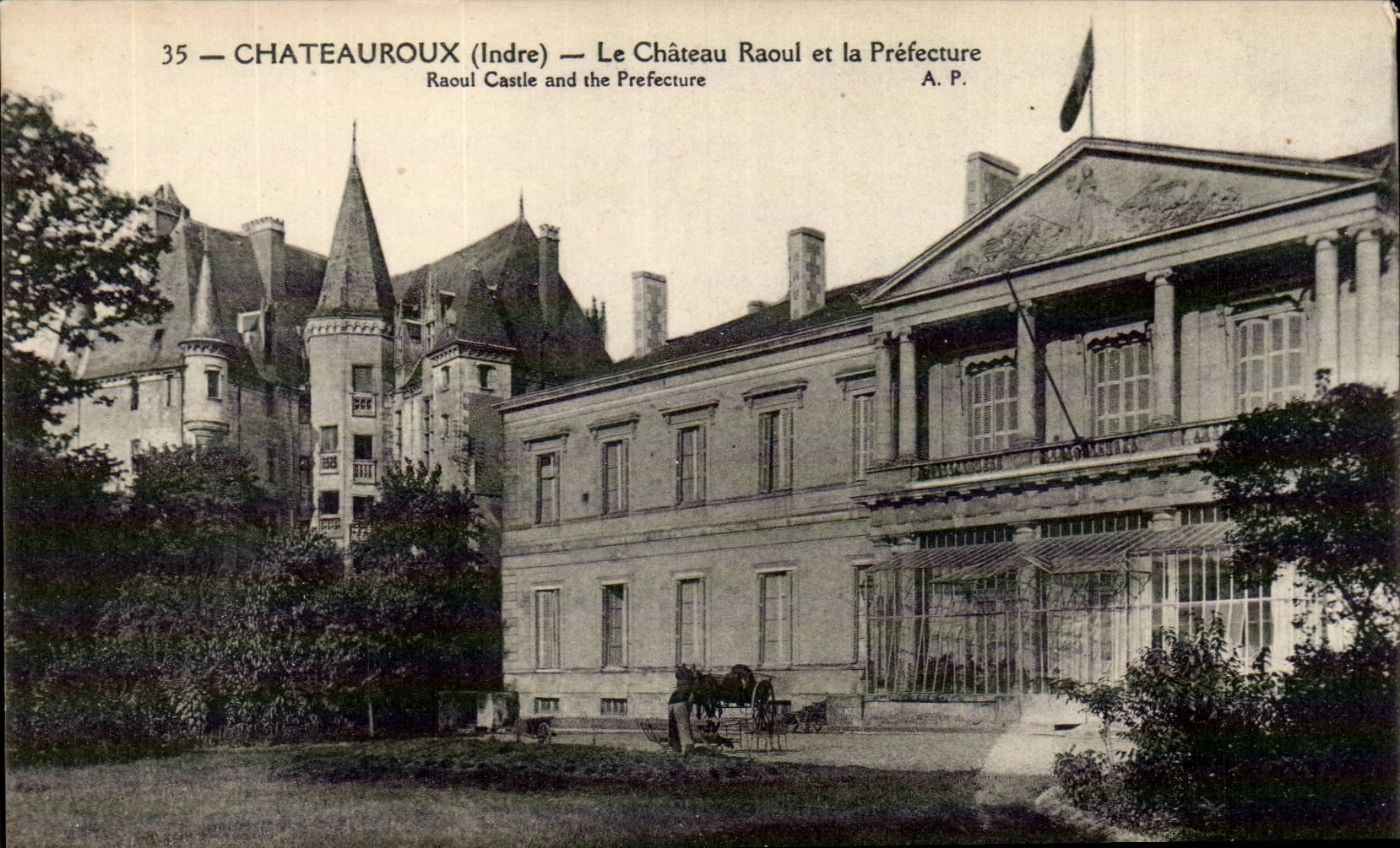 Chateauroux CPA Le chateau Raoul et la Prefecture