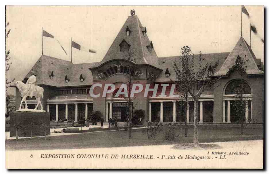 CPA Exposition coloniale de Marseille Palais de Madagascar (Malagasy)