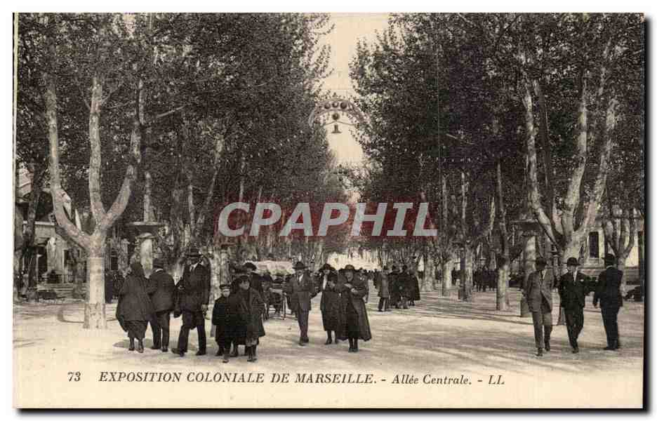 CPA Exposition coloniale de Marseille Allee centrale