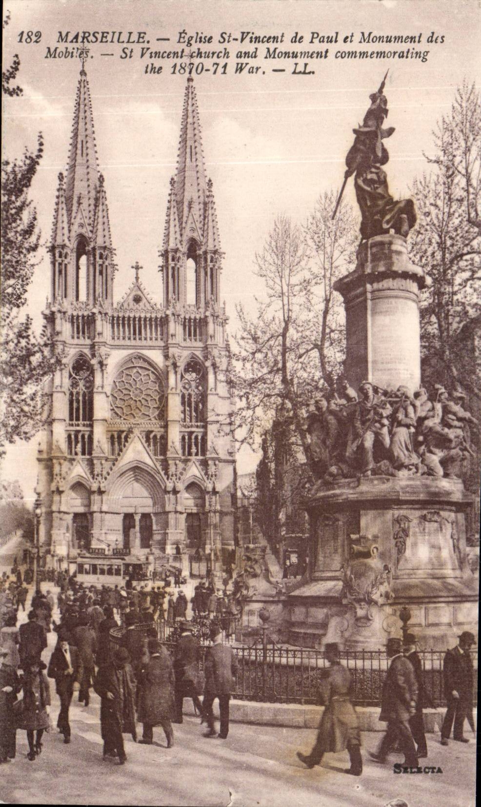 Marseille CPA Eglise St Vincent de Paul et Monument des mobiles