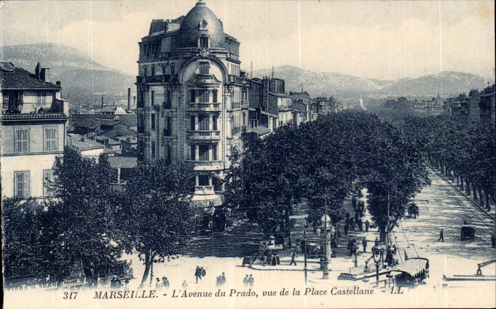 Marseille CPA L'avenue du Prado vue de la Place Castellane