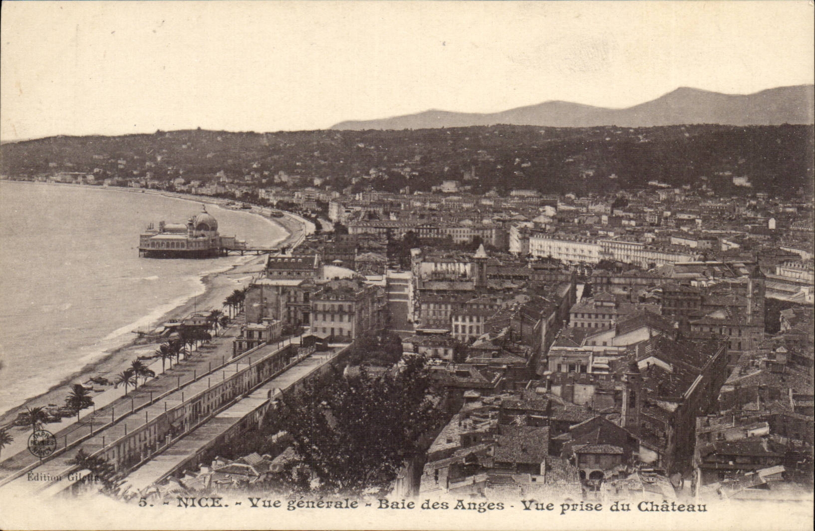 Nice CPA Vue generale Baie des anges Vue prise du chateau
