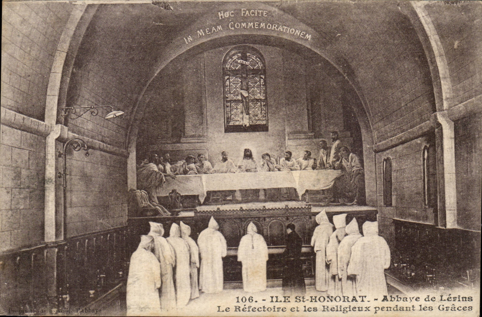 Ile St honorat CPA Abbaye de Lerinc Refectire et les religieux pendant les graces