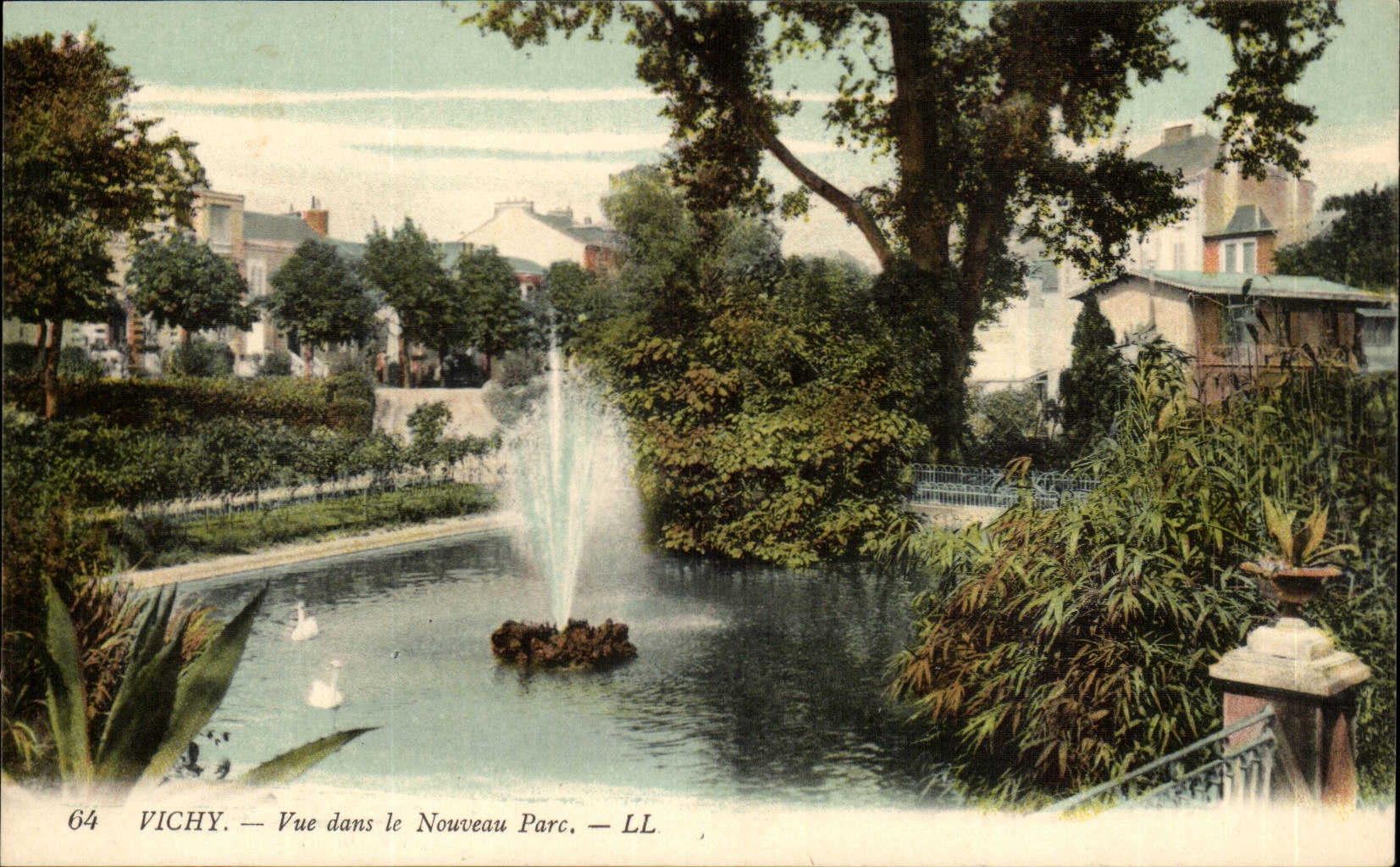 Vichy CPA Vue dans le nouveau parc