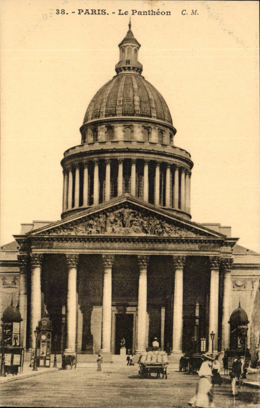 Paris CPA Le Pantheon