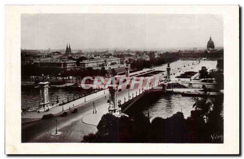 Paris CPA Pont Alexandre III et esplanade des Invalides 