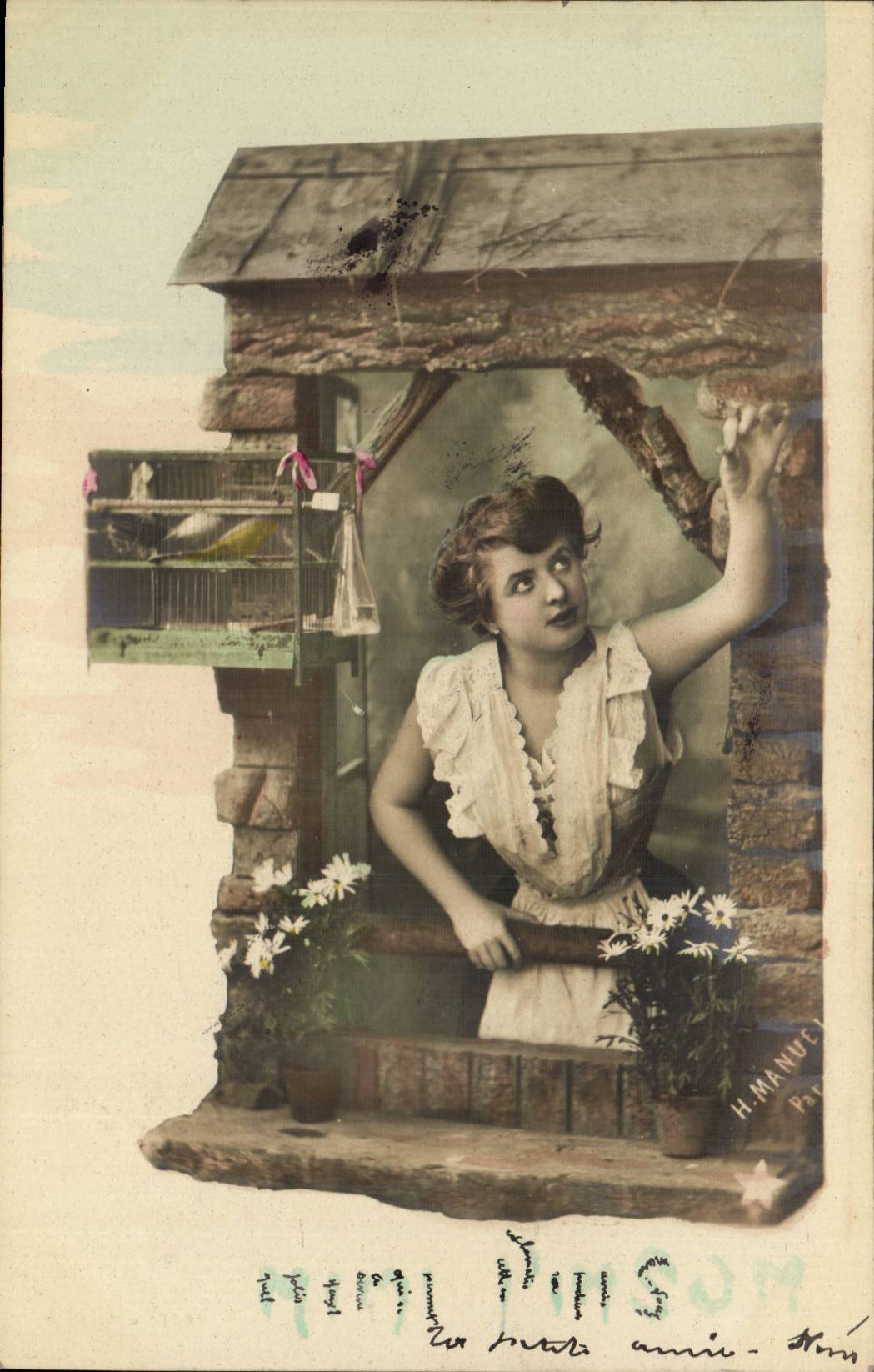 Tarjeta postal antigua Fille aux oiseaux — scène de jardin — H. MANUEL, Paris