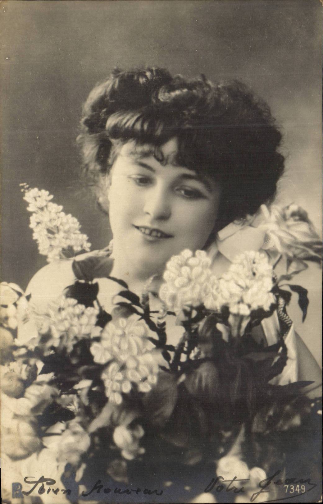 CPA Fantaisie Femme 
