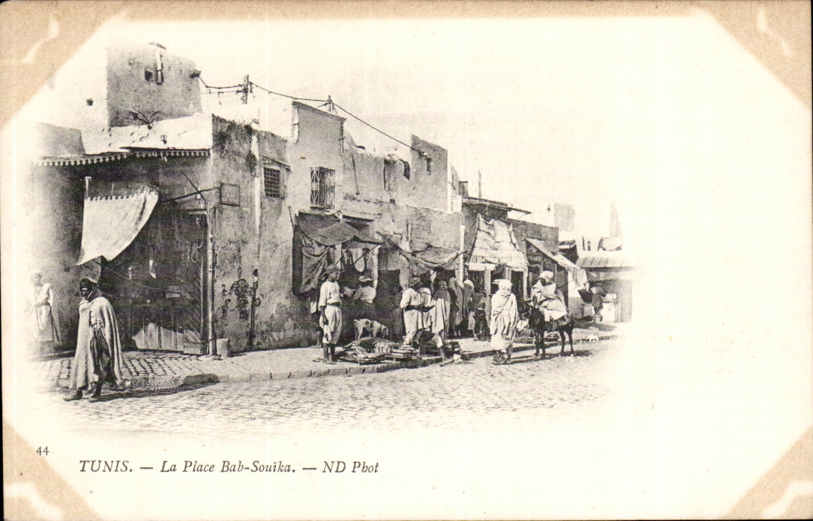 Tunisie Tunis CPA La place Bab Souika