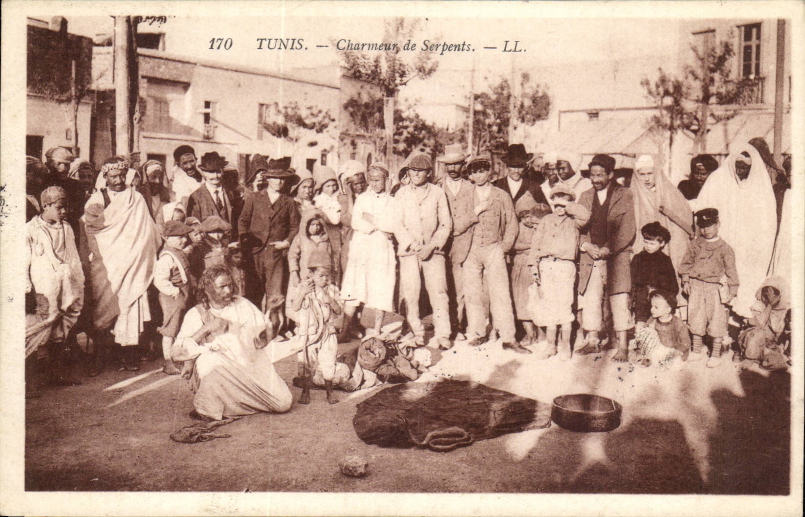 Tunis — Charmeur de Serpents — LL. — n°170