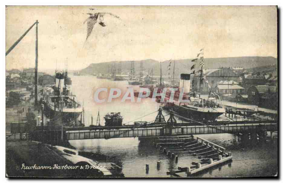 Grande Bretagne CPA Newshaven harbour a bridge