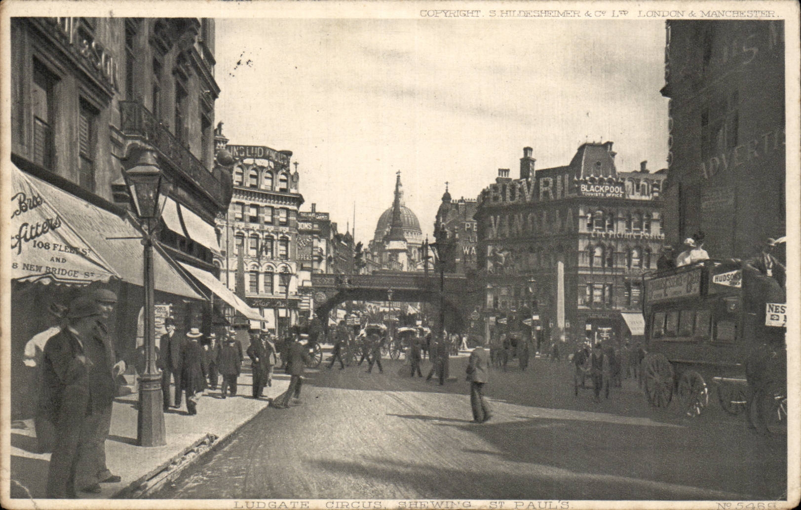 Grande Bretagne CPA London Londres Ludgate circus Shewing St Paul's