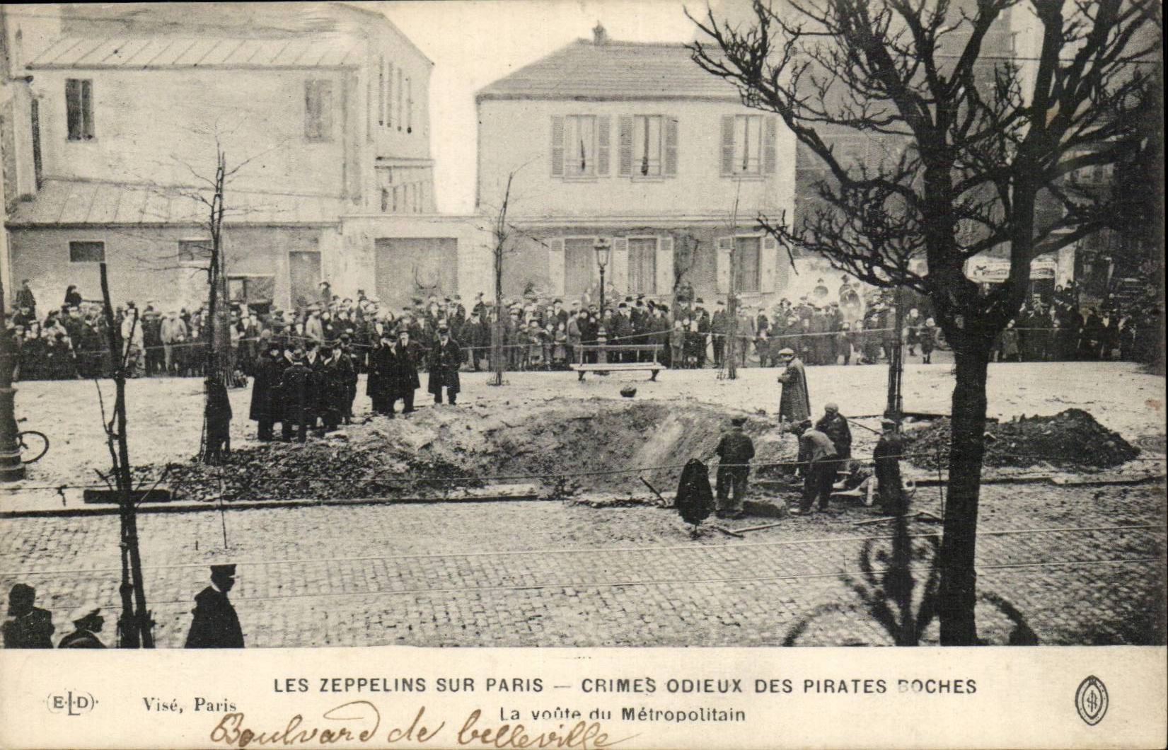 CPA Les zeppelins sur Paris Crimes odieux des boches La voute du metropolitain boulevard de Belleville