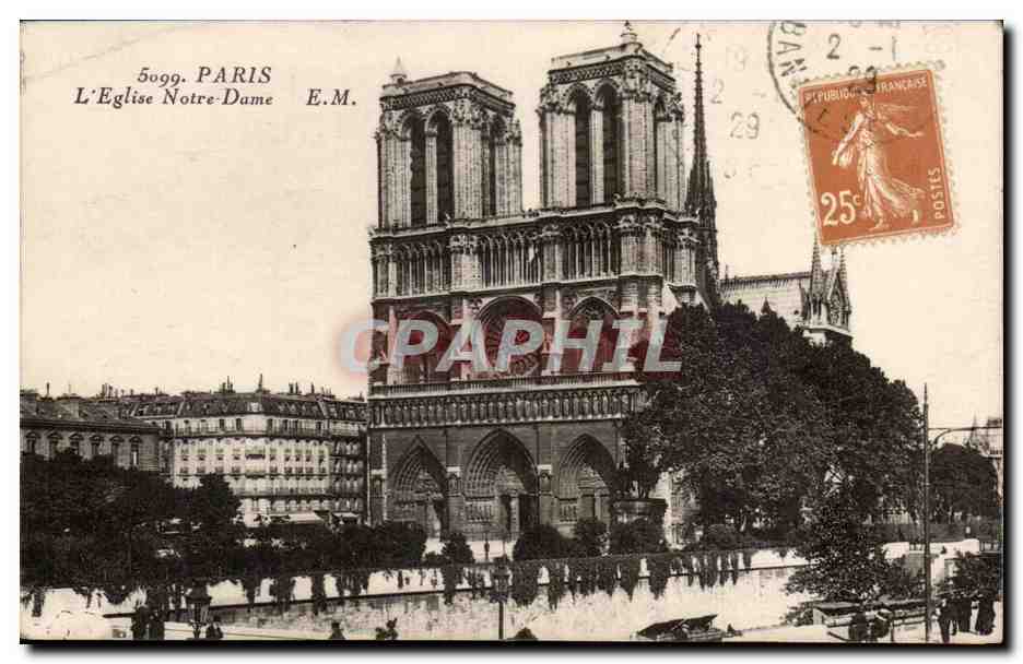 Paris CPA L'eglise Notre DAme