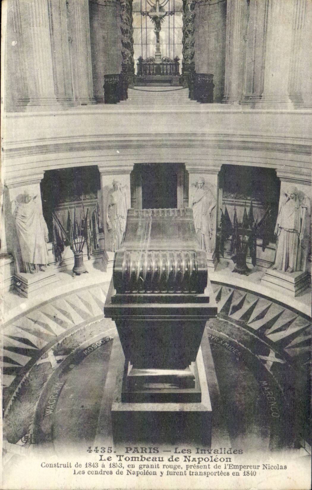 Paris CPA Les invalides Tombeau de Napoleon