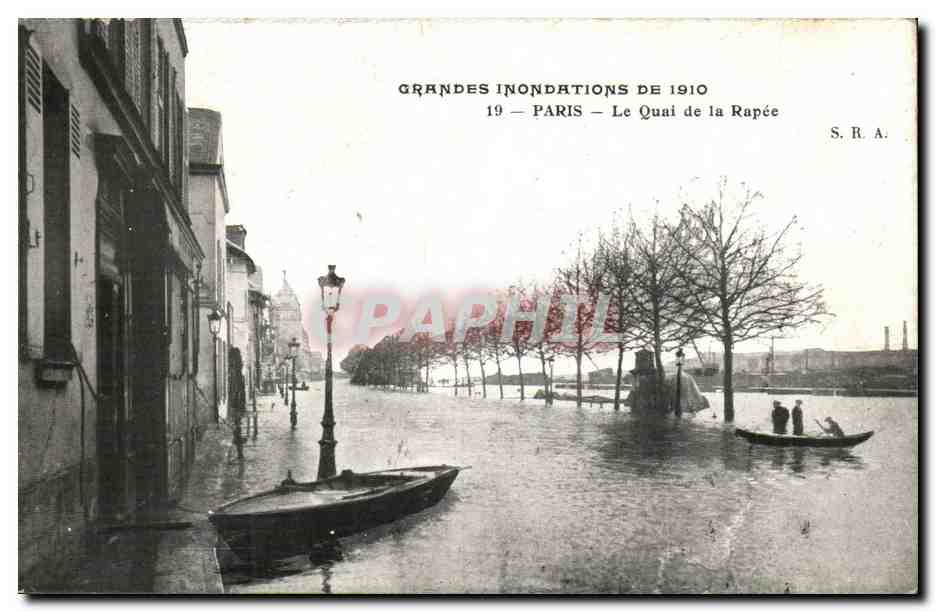 Paris CPA le quai de la Rapee Grande inondations de 1910