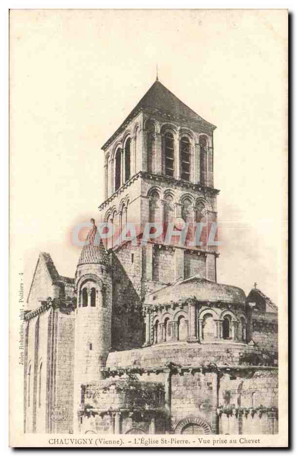 Chauvigny CPA L'eglise Saint Pierre Vue prise du chevet