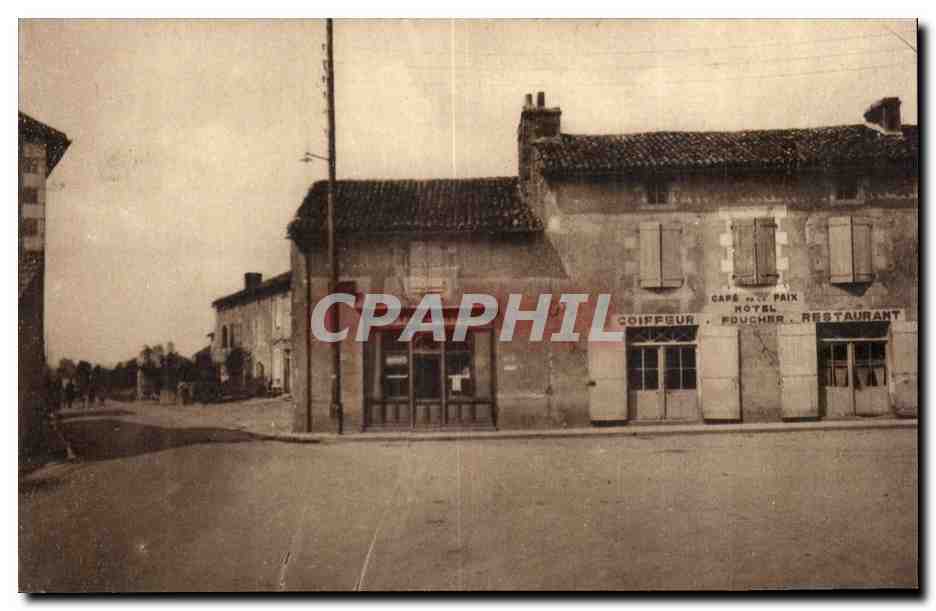Champagne-Saint-Hilaire — Place du Pilori et Route de Couhé — Édition Lucas