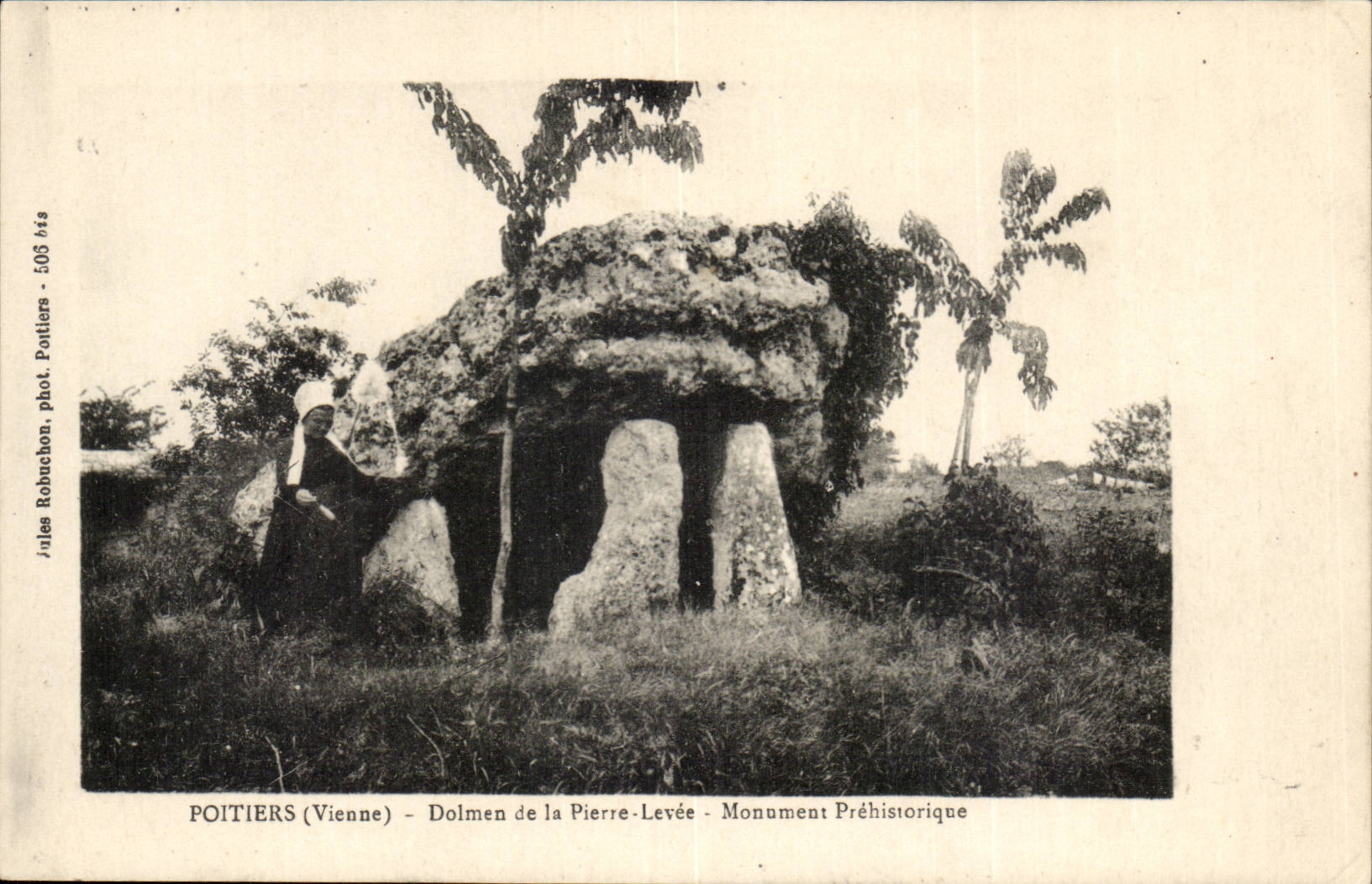 POITIERS (Vienne) - Dolmen de la Pierre-Levée - Monument Préhistorique - Jules Robuchon, phot. Pottiers - 506 bis