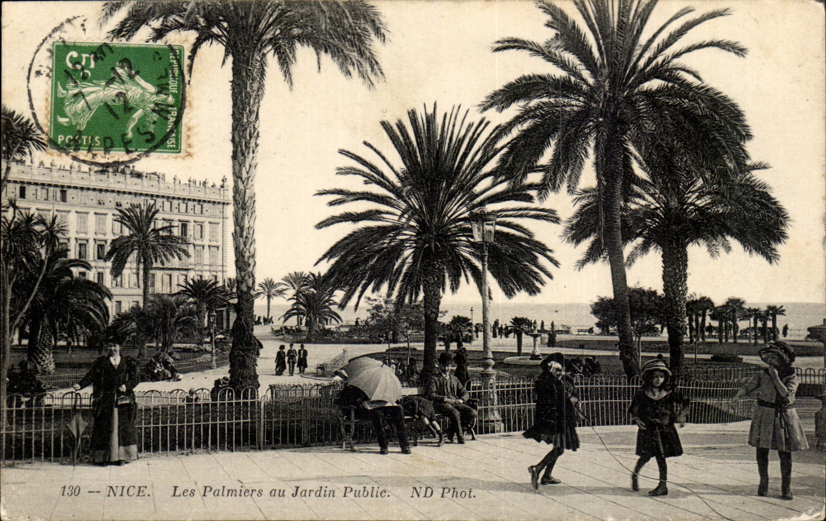 Nice CPA les palmiers au jardin public (enfants)