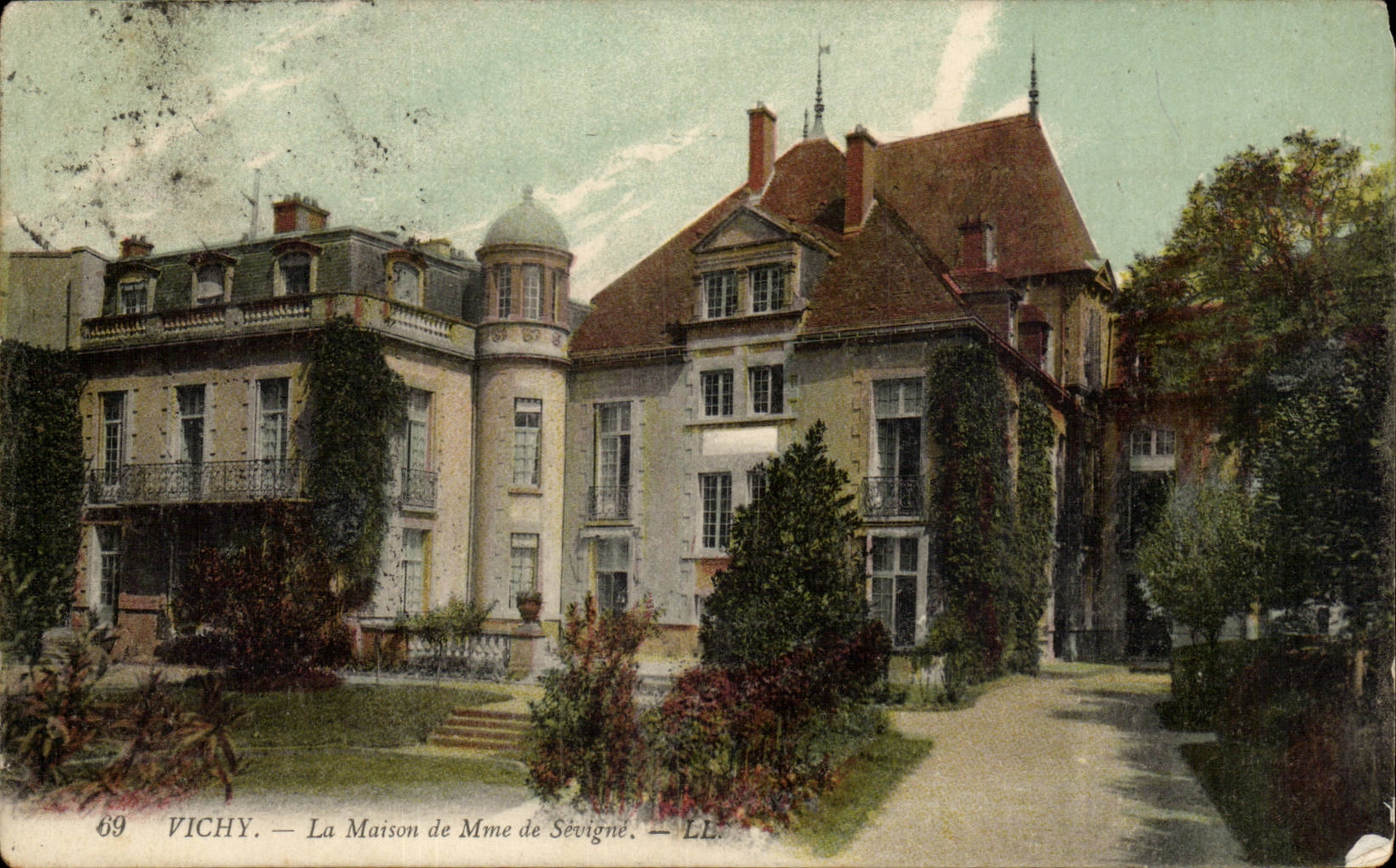 Vichy CPA La maison de Mme de SEvigne