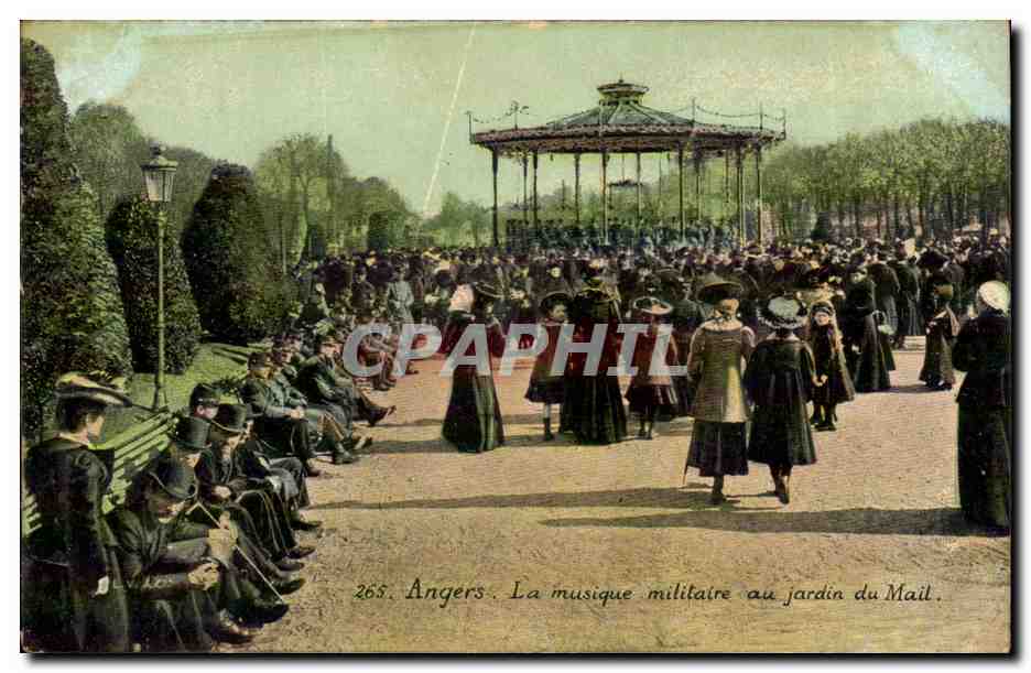 Angers CPA La musique militaire au jardin du mail