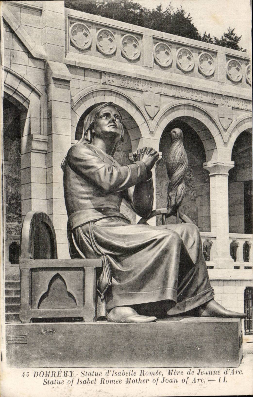 Domremy CPA Statue d'Isabelle Romee Mere de Jeanne d'arc 