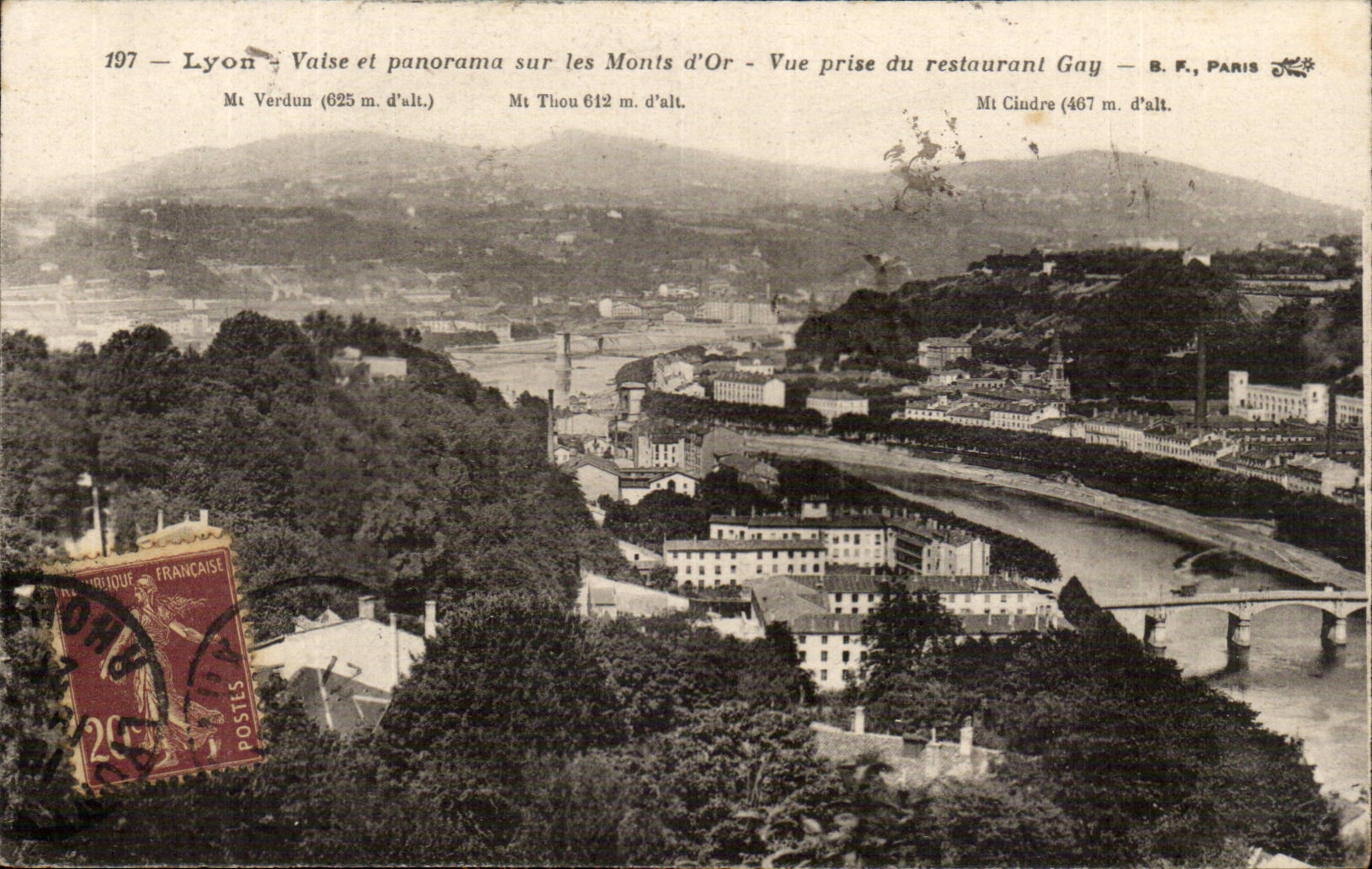 Lyon - Vaise et panorama sur les Monts d'Or - Vue prise du restaurant Gay - B. F., PARIS