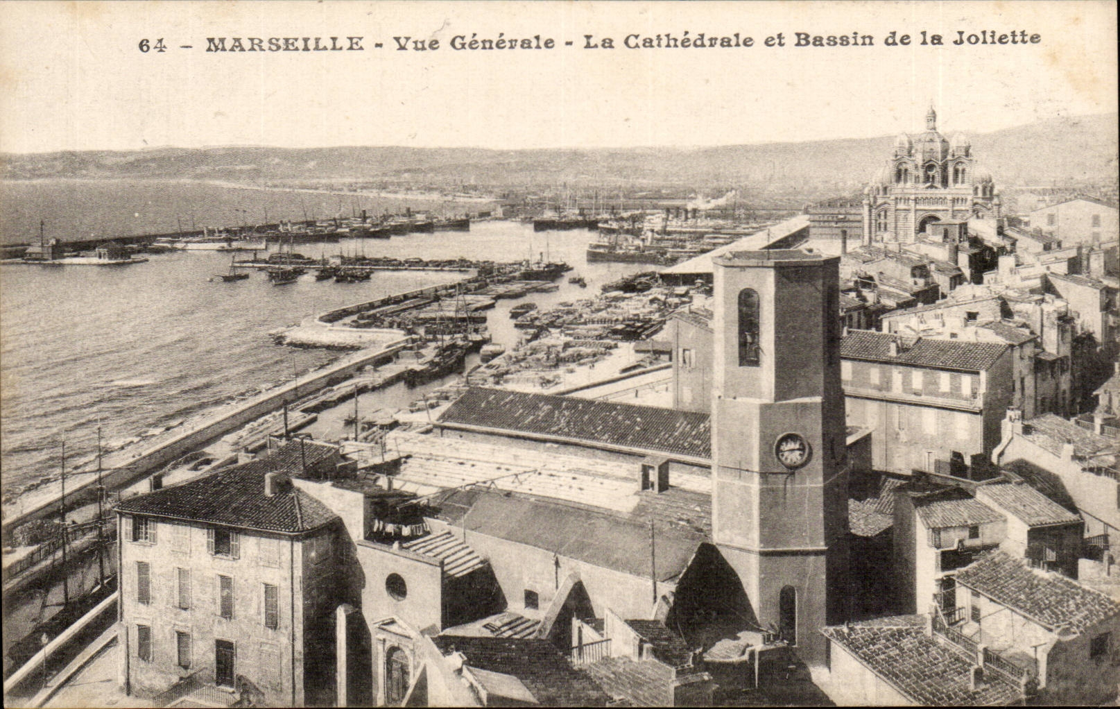 Marseille CPA Vue generale La cathedrale et bassin de la Joliette
