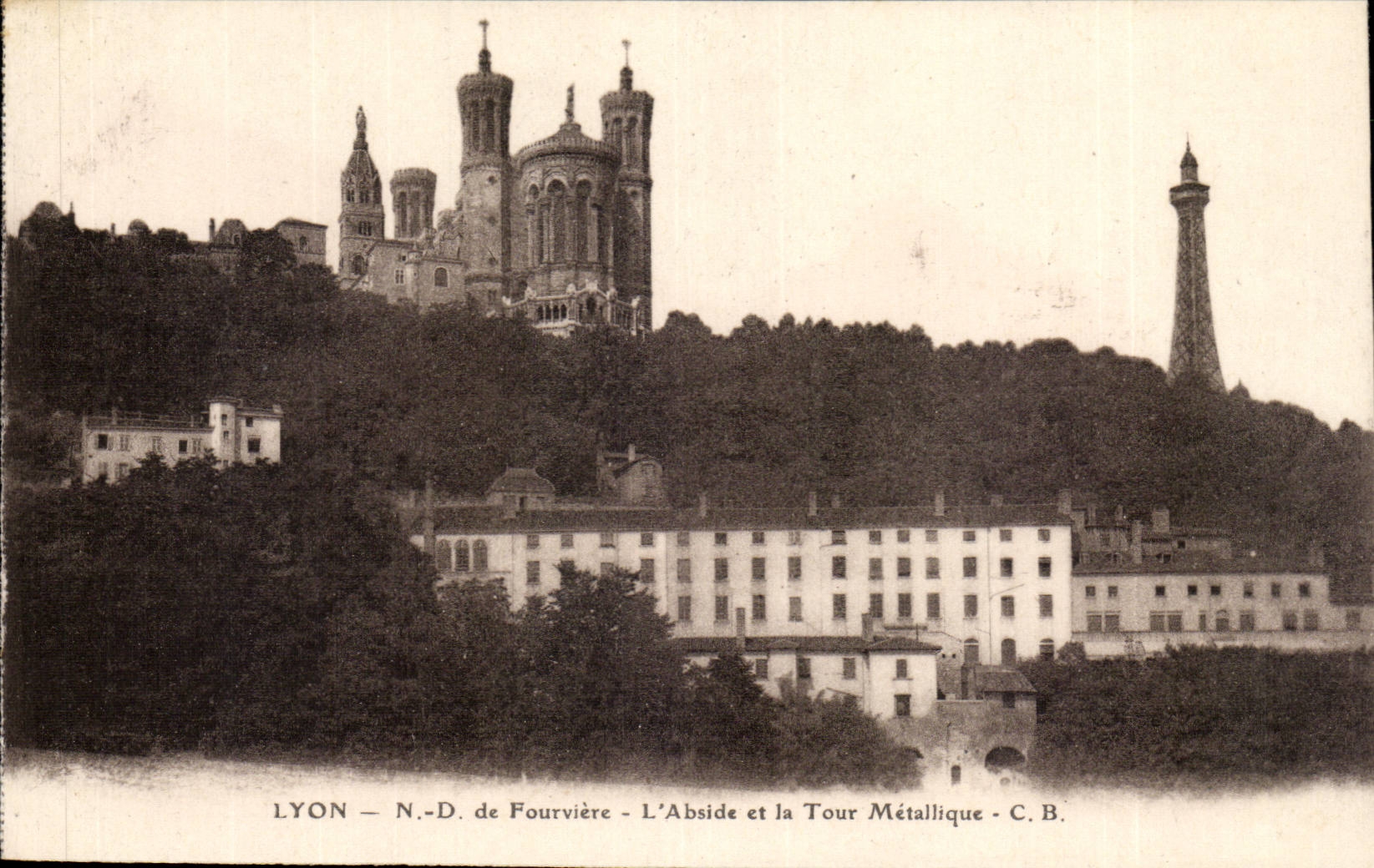 LYON — N.-D. de Fourvière — L'Abside et la Tour Métallique — C.B.