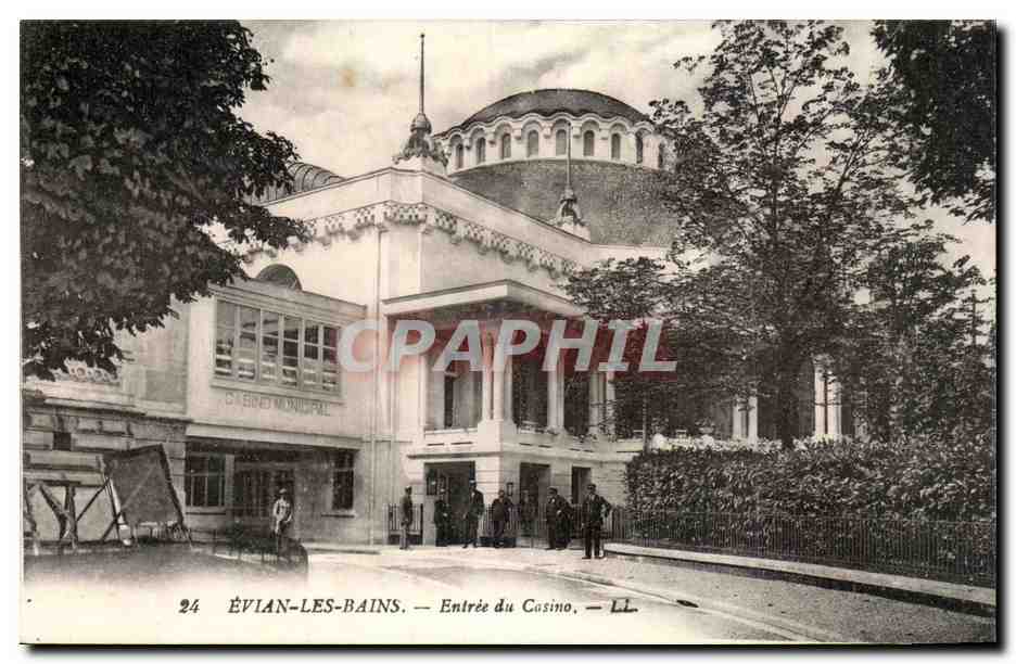 ÉVIAN-LES-BAINS — Entrée du Casino — LL