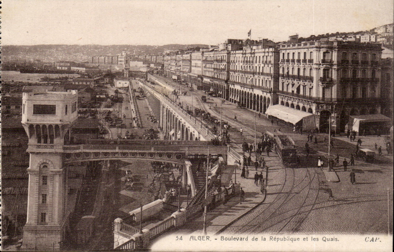 Alger - Boulevard de la République et les Quais — CAP. n°34