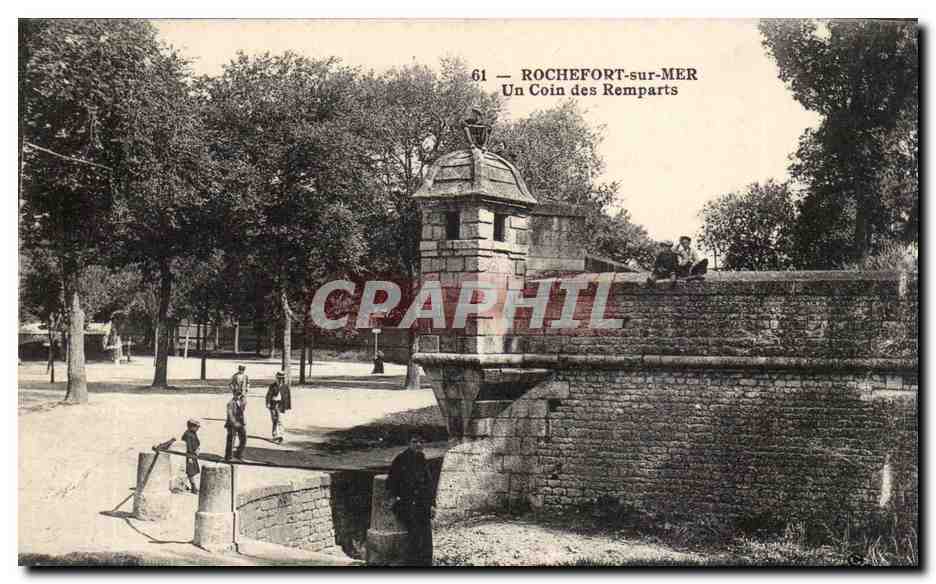 ROCHEFORT-sur-MER — A Corner of the Walls — n°61
