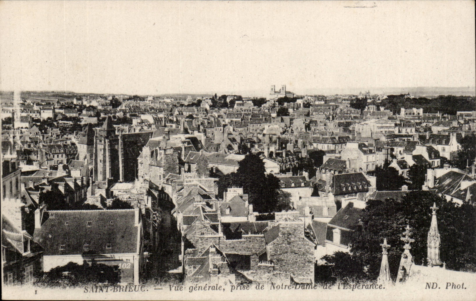 Saint-Brieuc — Vue générale, prise de Notre-Dame de l'Espérance — ND. Phot.