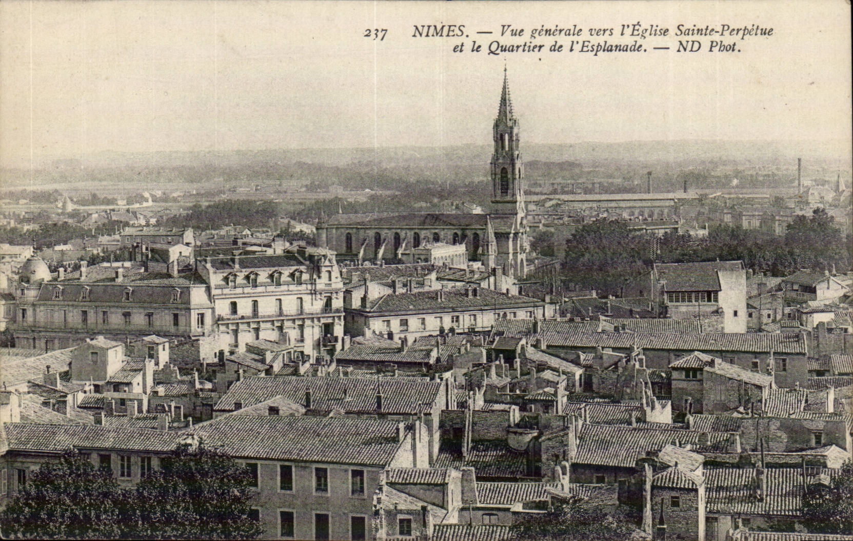 Nimes - Vue Generale vers l'Eglise Saint Perpetue et le Quartier de l'Esplanade - CPA 