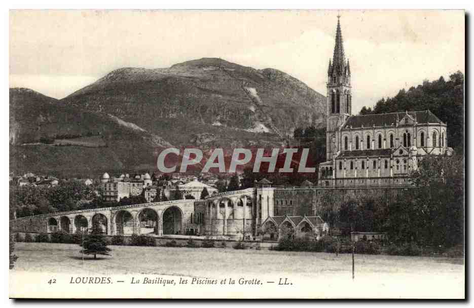 Lourdes CPA La basilique