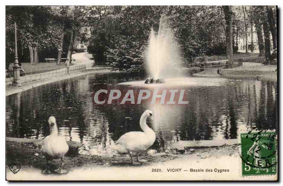 Vichy CPA Bassin des cygnes (swan)