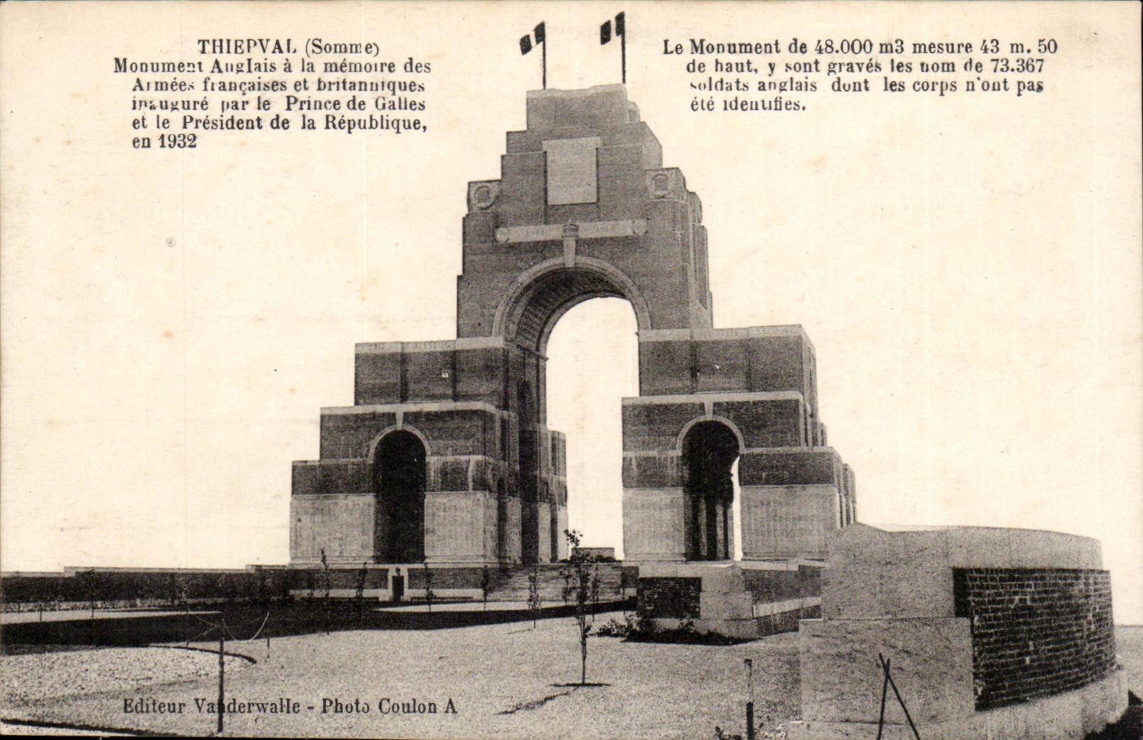 Thiepval (Somme) — Monument aux Armées anglaises et britanniques — Éditeur Vanderwalle, Photo Coulon A