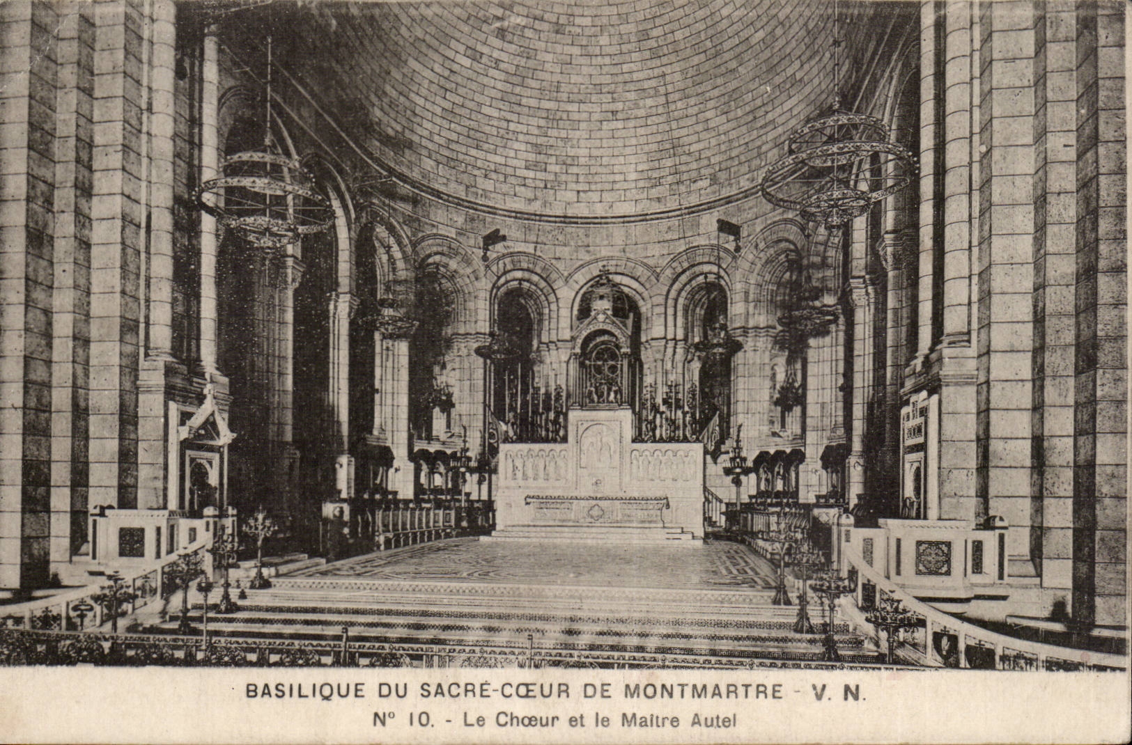 Paris CPA Basilique du Sacre coeur de Montmartre Le choeur et le maitre autel
