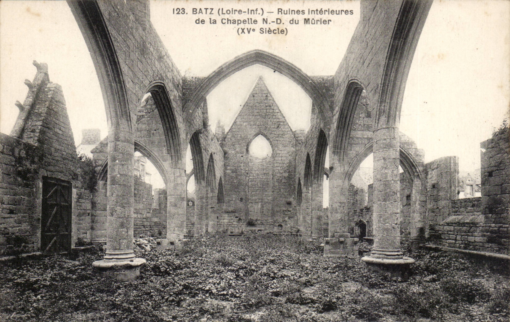 Batz - Ruines Interieures de la Chapelle Notre Dame de Murier - CPA 