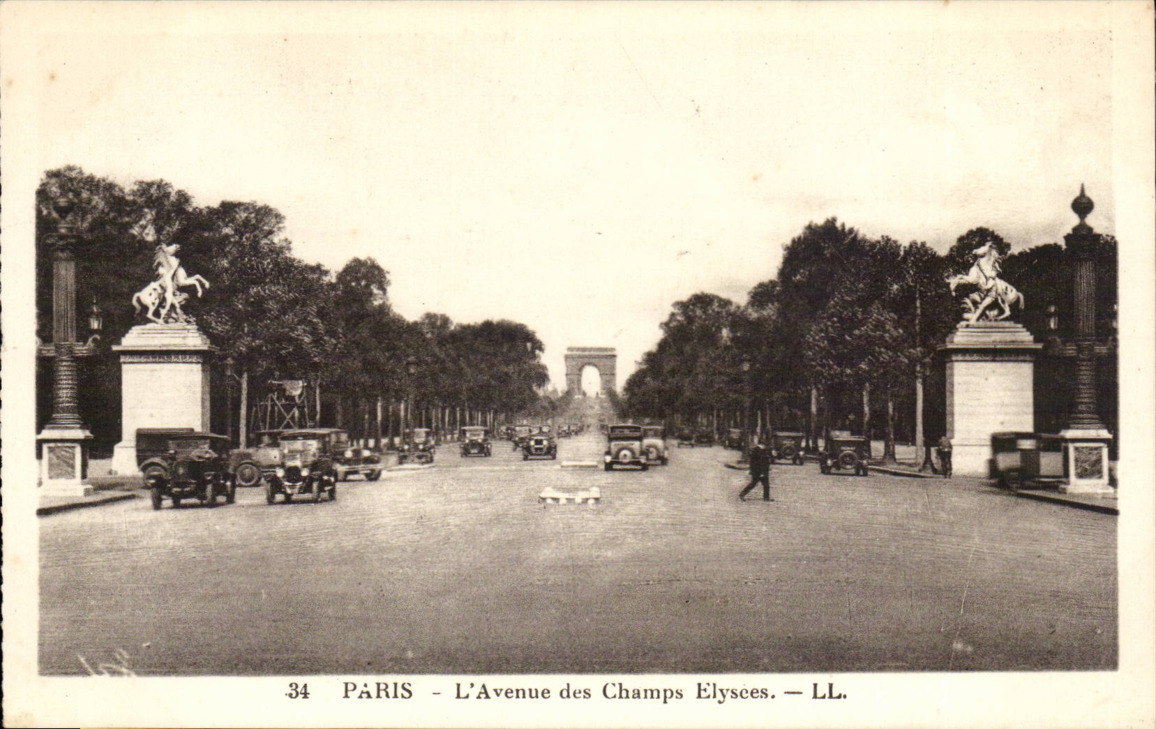 Paris CPA Avenue des Champs Elysees