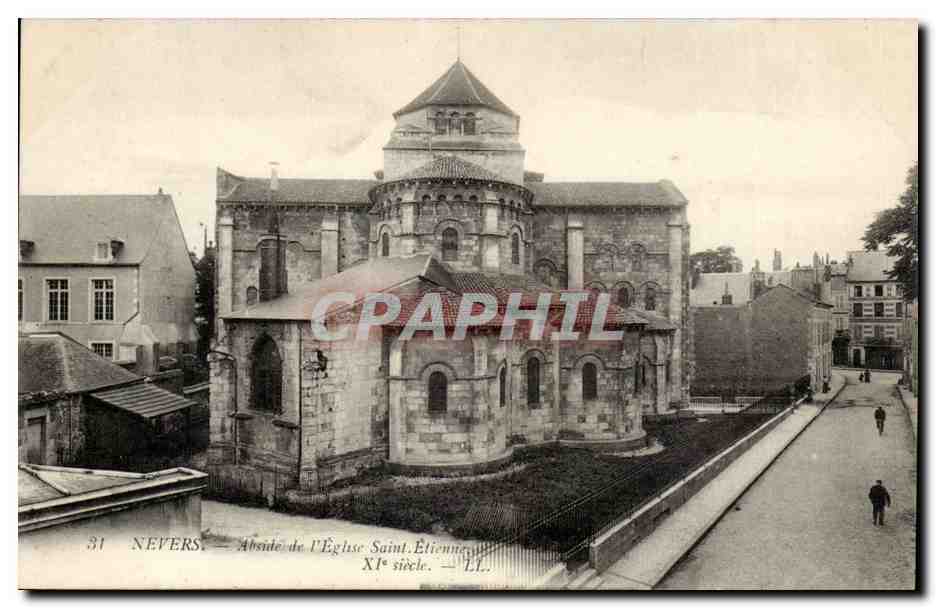 Nevers CPA Abside de l'eglise Saint Etienne 11eme