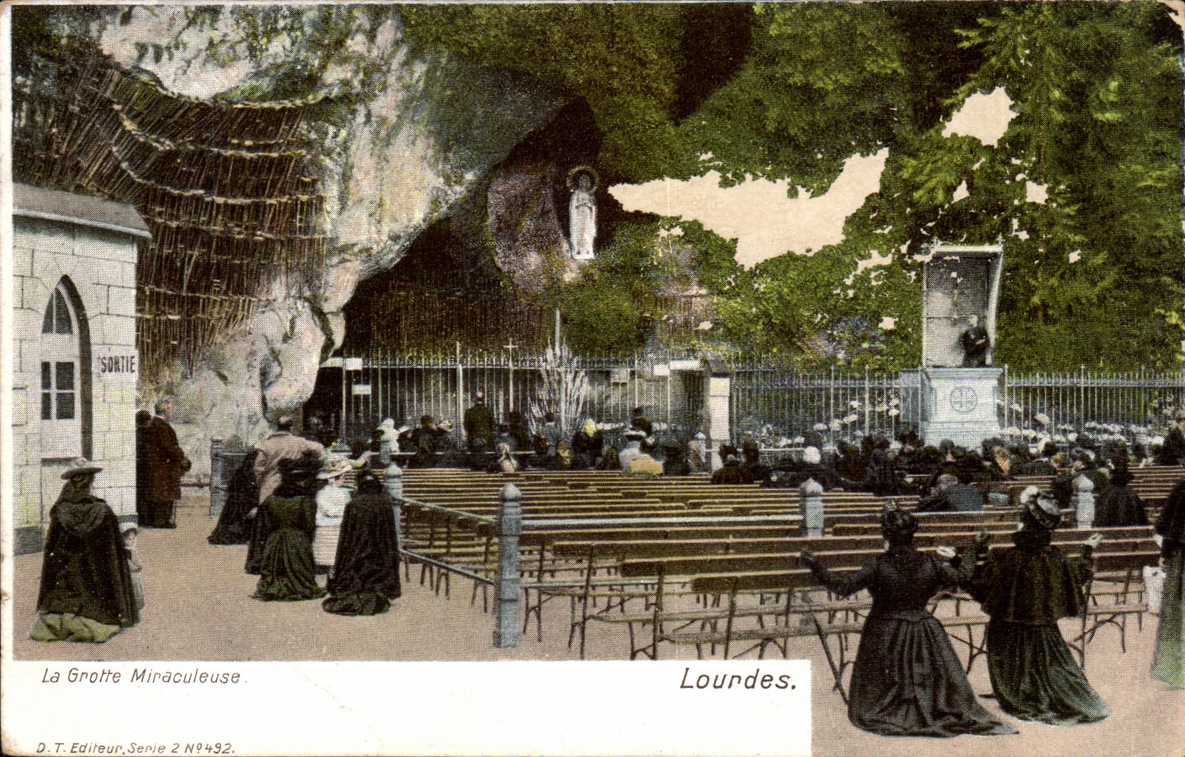 Lourdes CPA La grotte miraculeuse