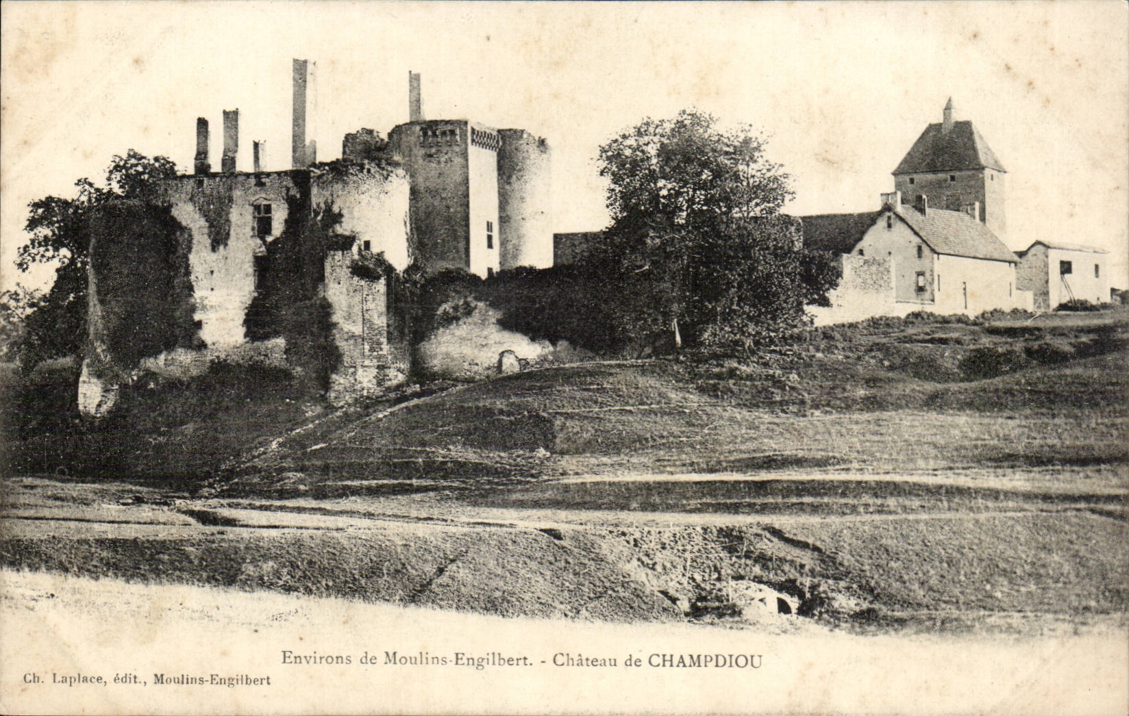 Environs de Moulins Engilbert - Chateau de Champdiou - CPA 